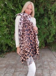 Women's cashmere scarf 