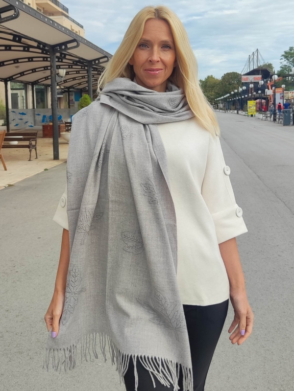 Soft women's scarf in gray