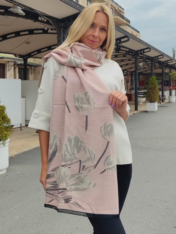 Luxurious women's scarf with floral print in pink and grey 