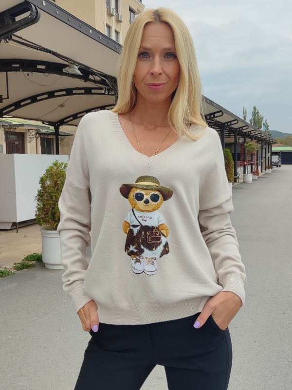 Дамска блуза с мече в бежово
