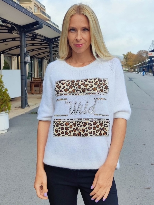 Women's blouse with alpaca