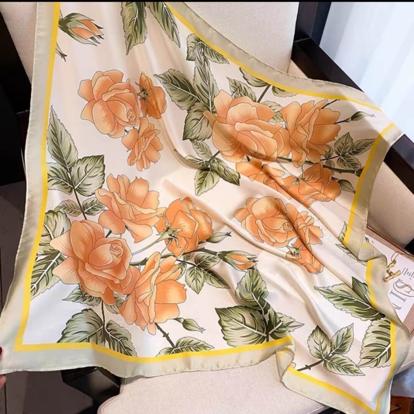 Дамска шал-кърпа с принт на оранжеви рози, размер 70х70 см, вискоза и полиестер