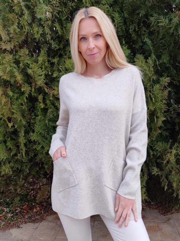 Women's Italian viscose tunic in beige with pockets