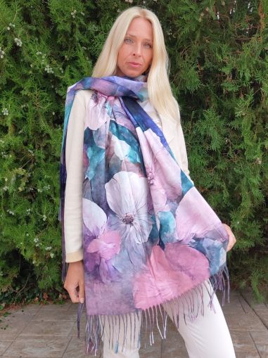 Women's cashmere scarf 