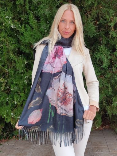 Women's cashmere scarf 