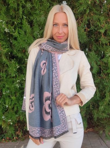 Women's cashmere scarf 