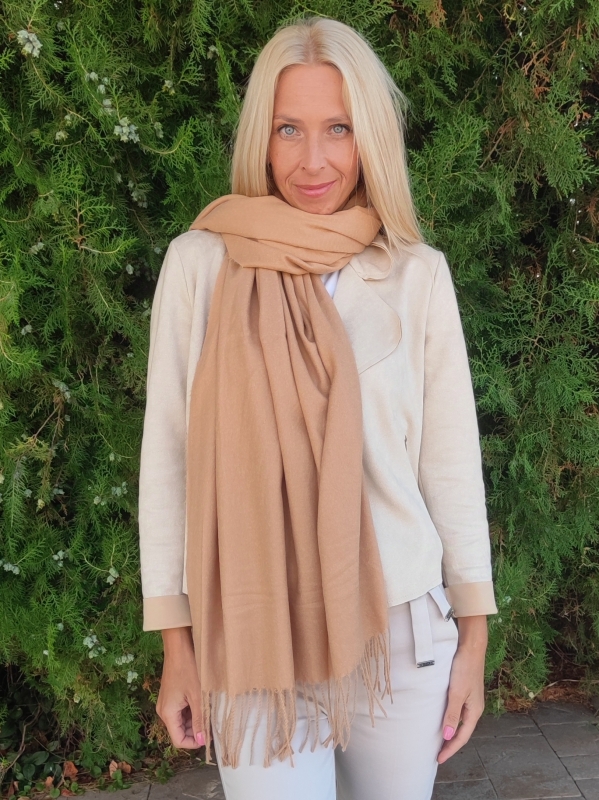 Women's cashmere scarf 