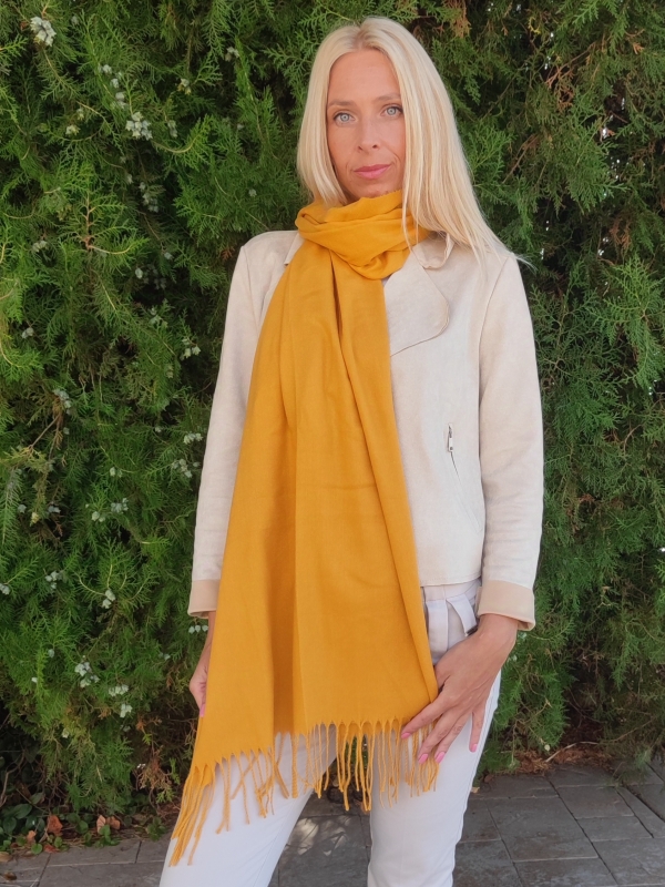 Women's cashmere scarf 