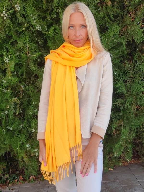 Women's cashmere scarf 