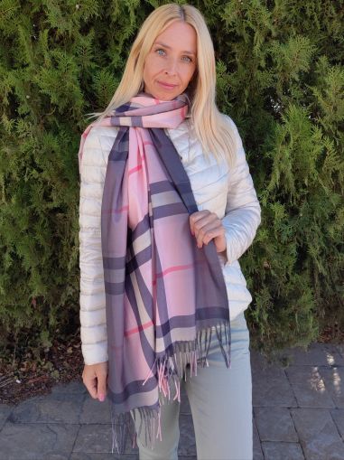 Women's cashmere scarf