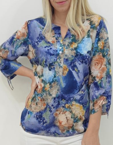 Elegant women's blouse 