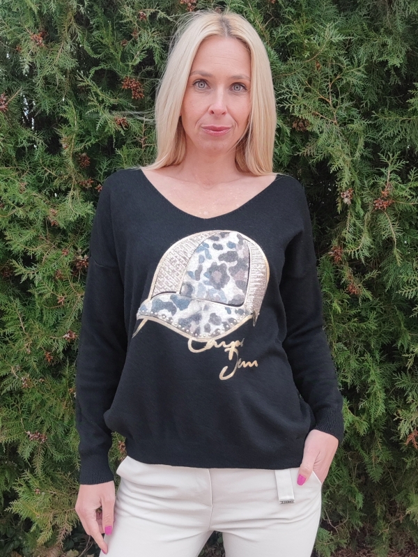 Women's sweater in black with a leopard print hat