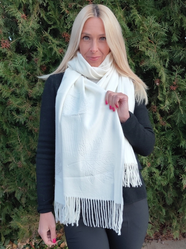 Winter  scarf in white