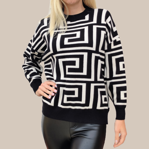 Women's sweater in black and white