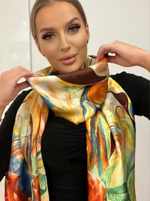 Women's scarf 