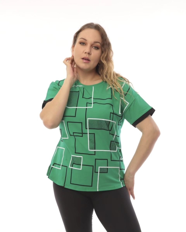 Maxi blouse in green with geometric print and short sleeves