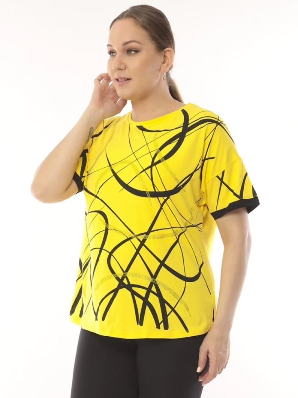 Maxi blouse in yellow with geometric print and short sleeves