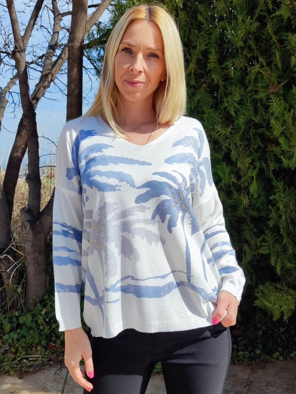 Women's blouse in white with blue palm tree print