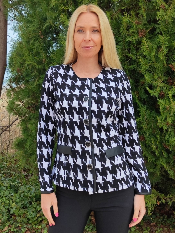 Дамско сако в бяло и черно