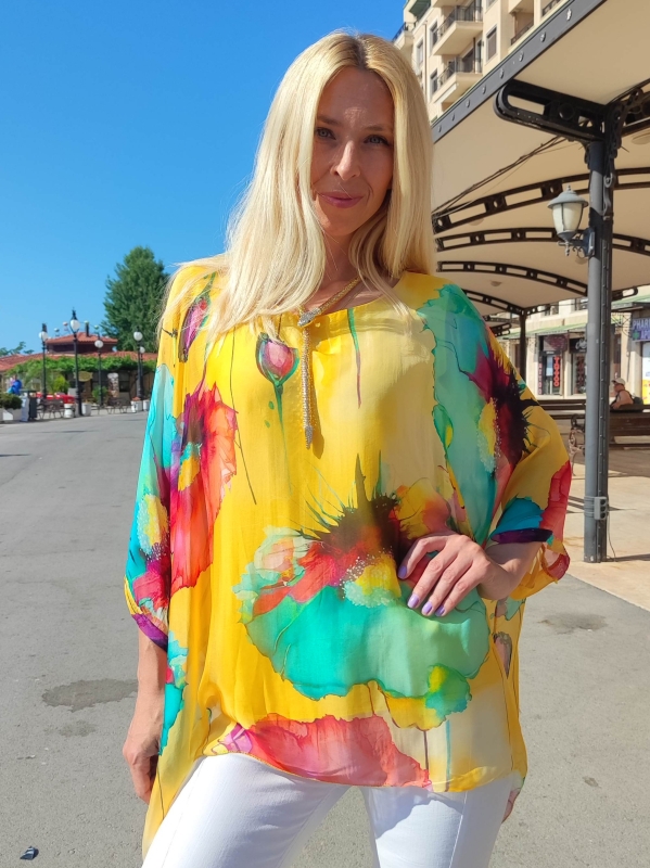  Women's silk tunic with flowers 