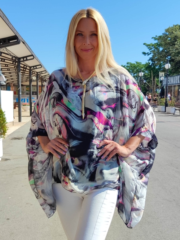  Women's silk tunic with flowers 