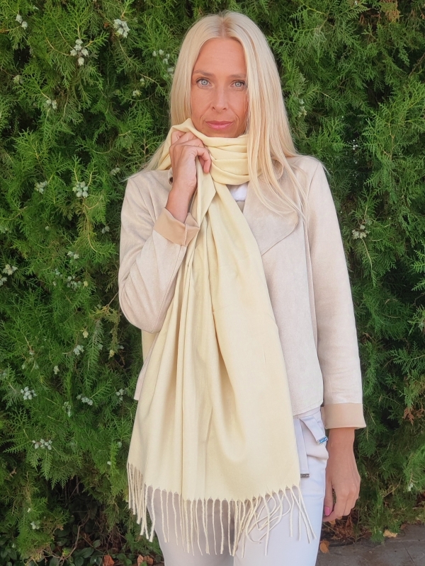 Women's cashmere scarf 