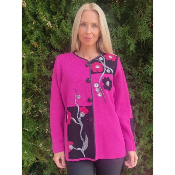 Дамска жилетка в цвят малина с апликация от флорални мотиви