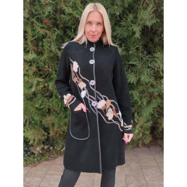 Elegant women's vest with appliqué in black