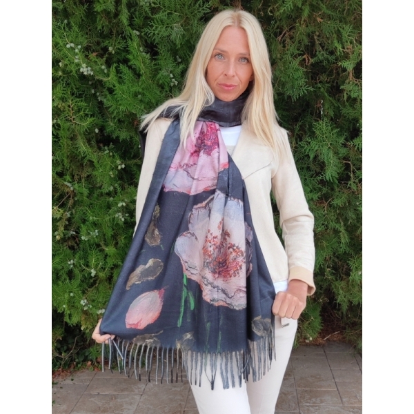 Women's cashmere scarf 