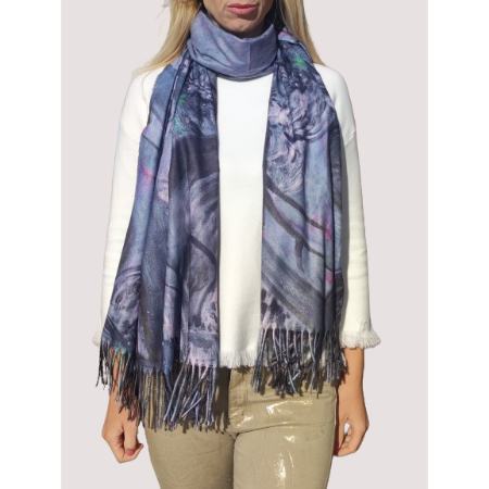 Women's cashmere scarf