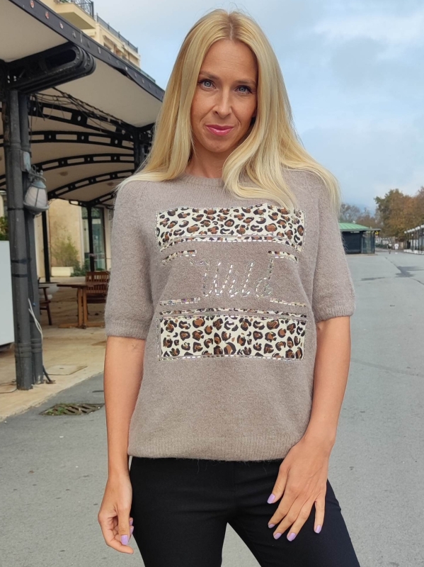 Women's blouse with alpaca in beige 