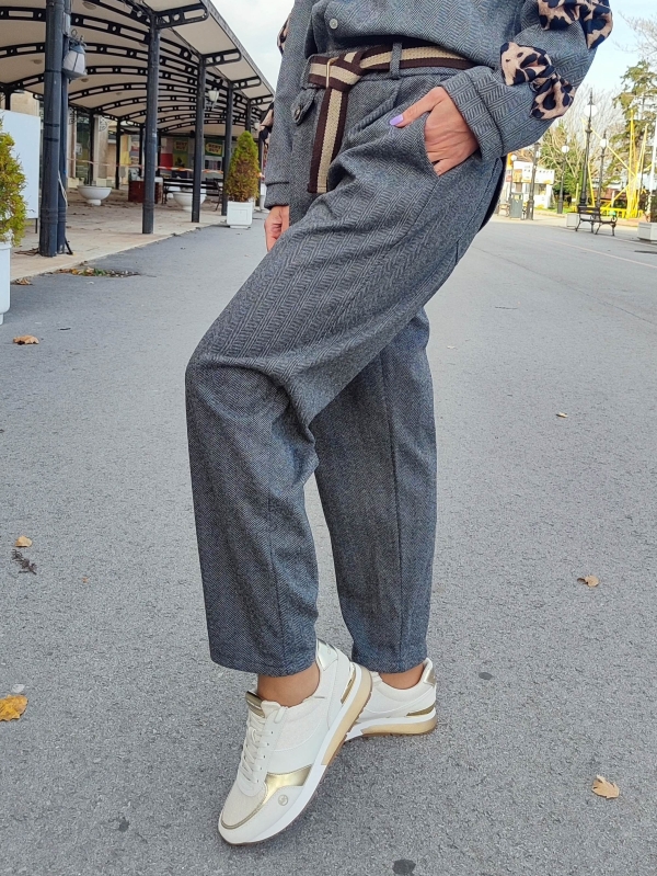 Дамски панталон тип „рибена кост“ в сиво