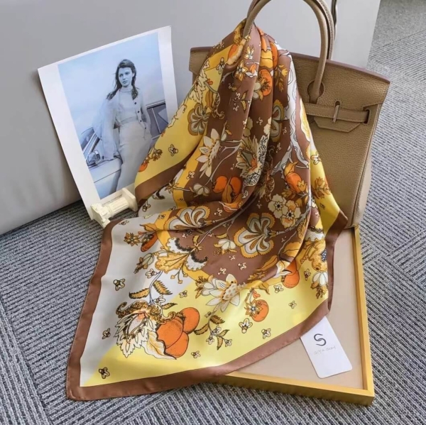 Women's scarf-cloth in brown and yellow with baroque ornaments and fruits, size 70x70 cm