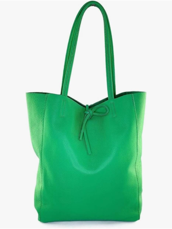 Зелена дамска чанта от естествена кожа (Vera Pelle) тип торба за рамо.