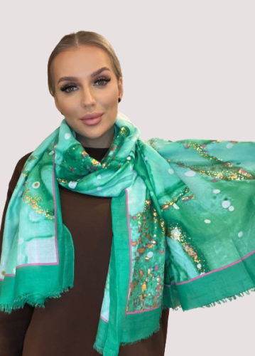 Women's scarf 