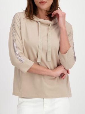 Women's  blouse