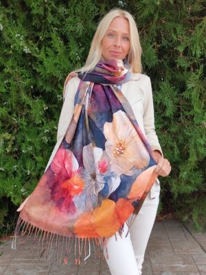 Women's cashmere scarf 