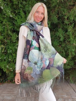 Women's cashmere scarf 