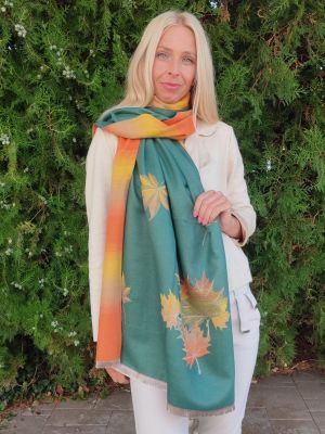 Women's cashmere scarf 