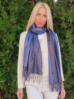 Women's cashmere scarf 