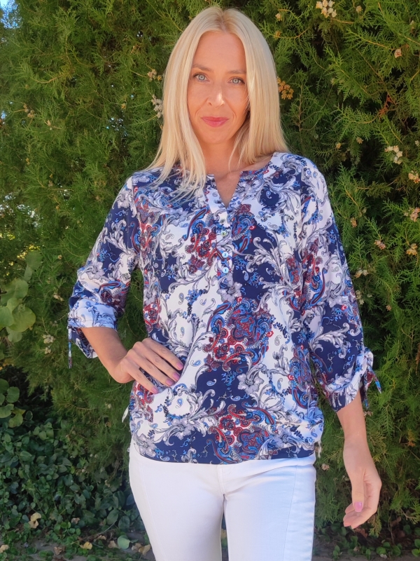 Elegant women's blouse 