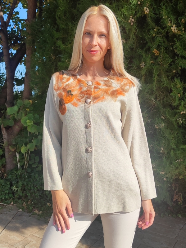 Women's vest in beige with appliqué