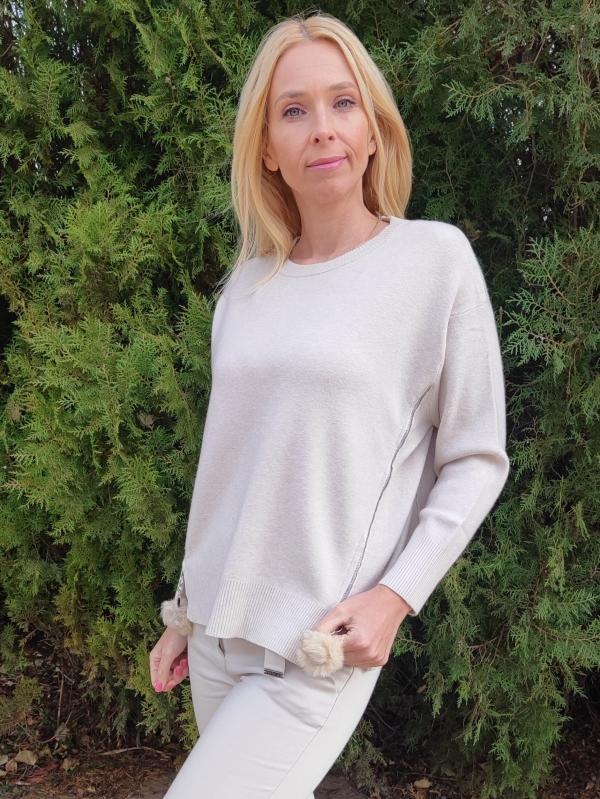 Women's sweater with pompoms in beige