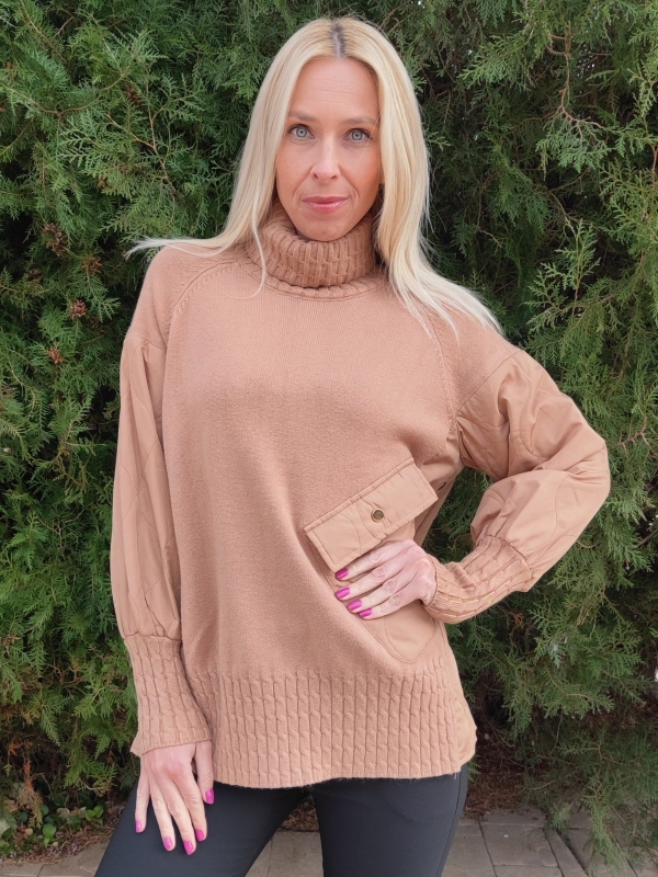 Women's sweater in brown with a pocket