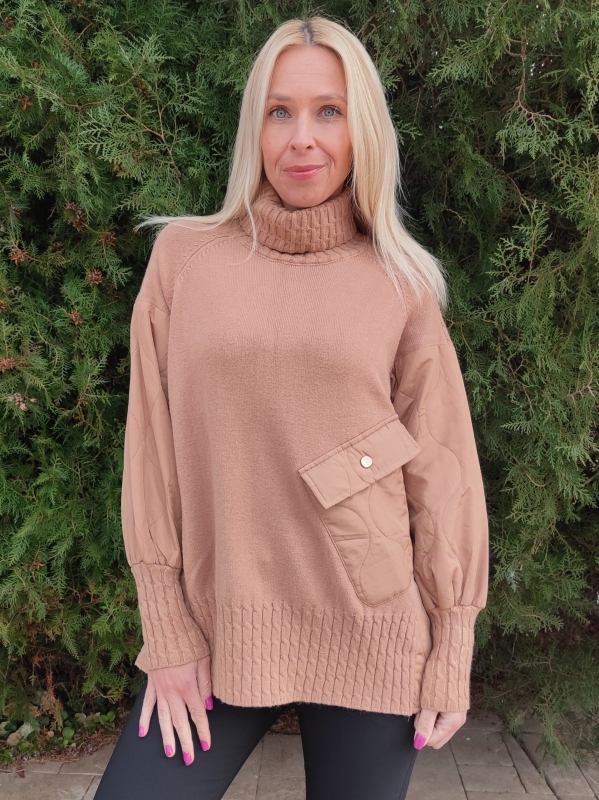 Women's sweater in brown with a pocket