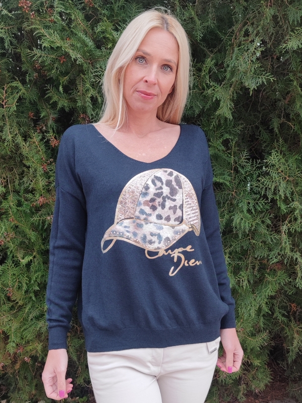 Women's sweater in blue with a leopard print hat