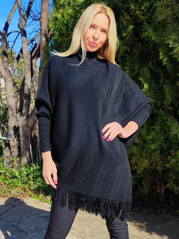 Asymmetric maxi tunic with fringes in black