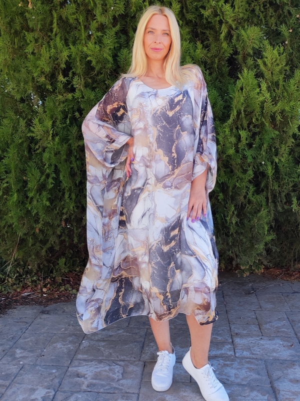 Silk dress in iridescent shades 