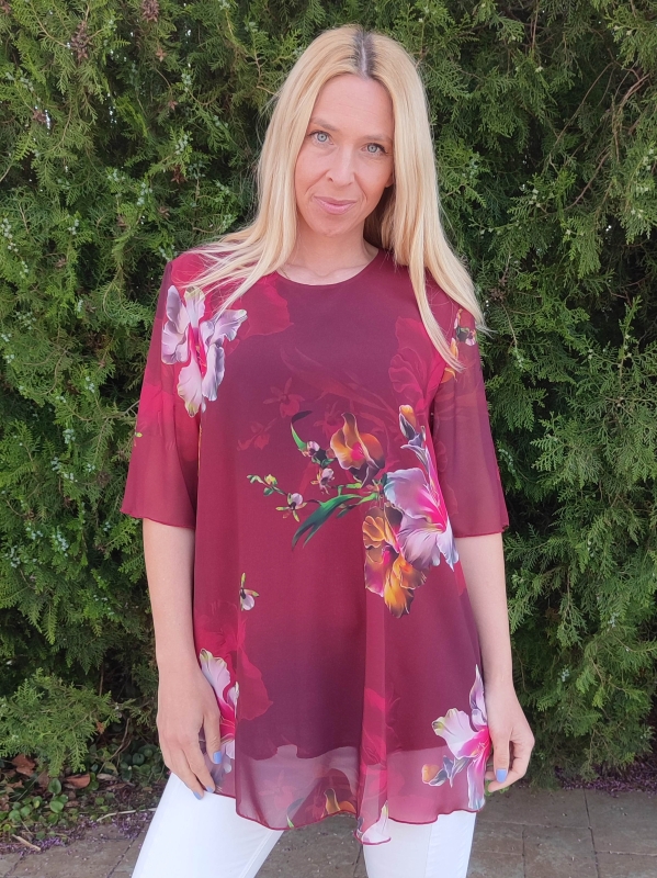 Women's tunic in burgundy with floral print