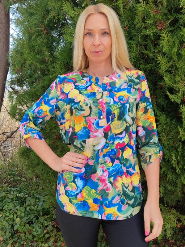 Elegant women's blouse 